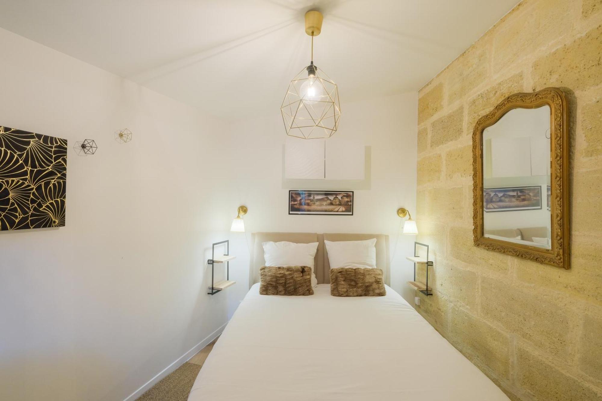Les Suites D'Alienor, Suite Cosy เปสซัค ภายนอก รูปภาพ