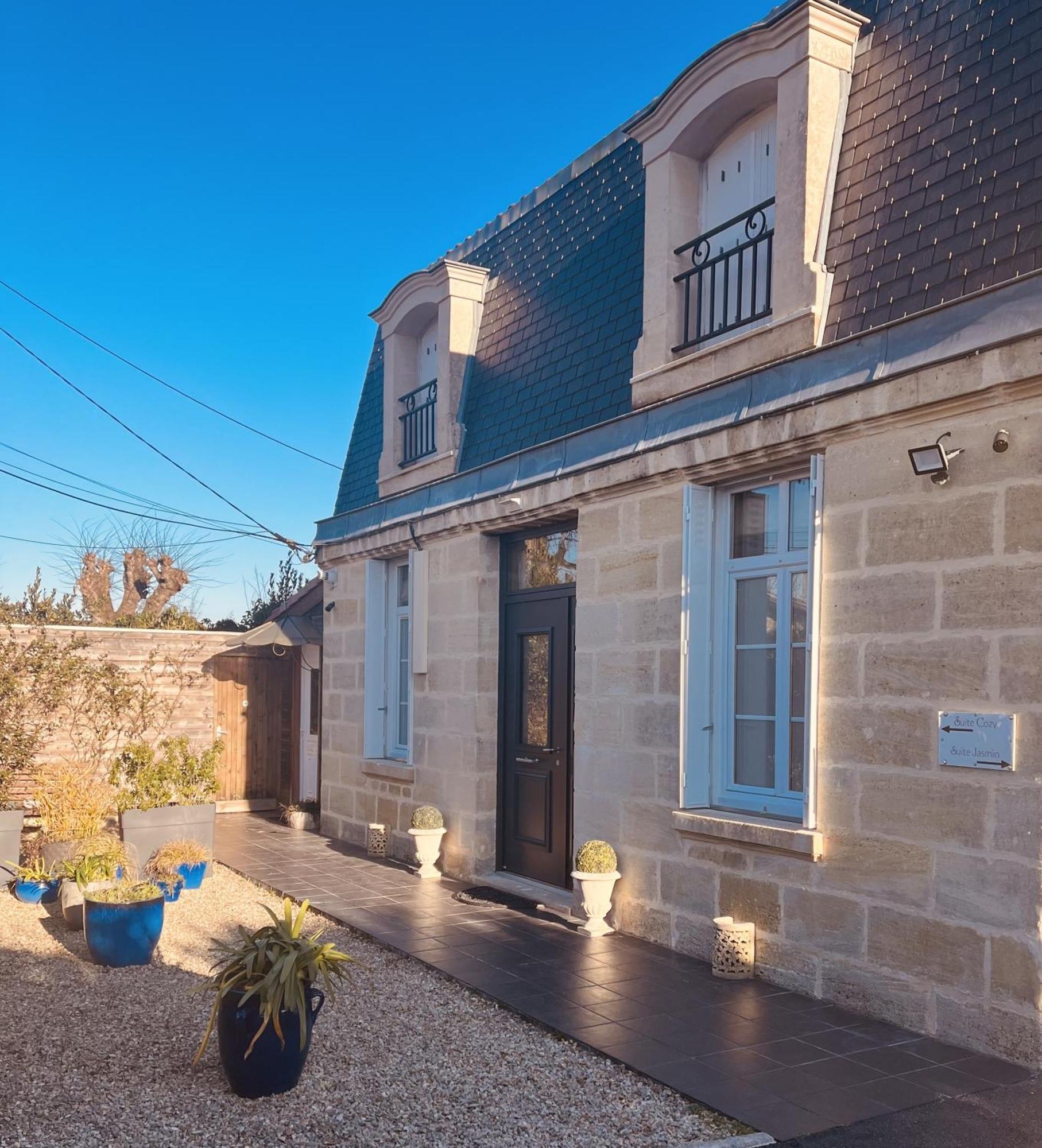 Les Suites D'Alienor, Suite Cosy เปสซัค ภายนอก รูปภาพ